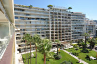 Cannes Locations, appartements et villas en location  Cannes, copyrights John and John Real Estate, photo Rf 025-01