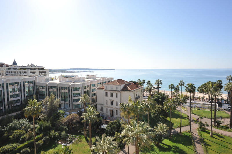 Cannes Locations, appartements et villas en location  Cannes, copyrights John and John Real Estate, photo Rf 045-30