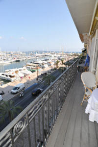 Cannes Locations, appartements et villas en location  Cannes, copyrights John and John Real Estate, photo Rf 077-01
