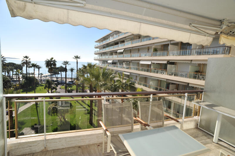 Cannes Locations, appartements et villas en location  Cannes, copyrights John and John Real Estate, photo Rf 368-02
