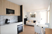 Cannes Locations, appartements et villas en location  Cannes, copyrights John and John Real Estate, photo Rf 139-05