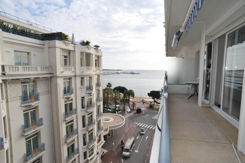 Cannes Locations, appartements et villas en location à Cannes, copyrights John and John Real Estate, photo Réf 238-01