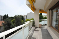 Cannes Locations, appartements et villas en location  Cannes, copyrights John and John Real Estate, photo Rf 329-02